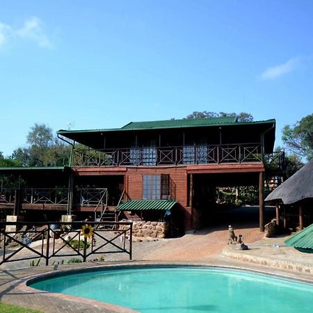Thandabantu Game Lodge Roossenekal Kültér fotó